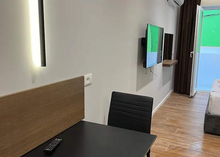 Tirana Central Stay Lägenhet